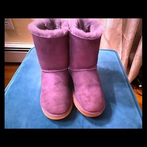 Mint condition little girls Ugg boots.